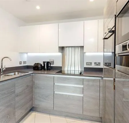 Bristol Central Apartment 布里斯托