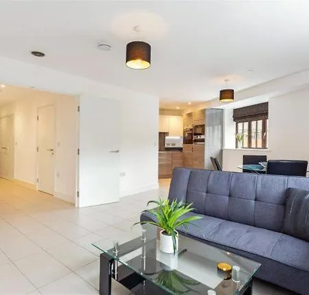 Bristol Central Apartment *